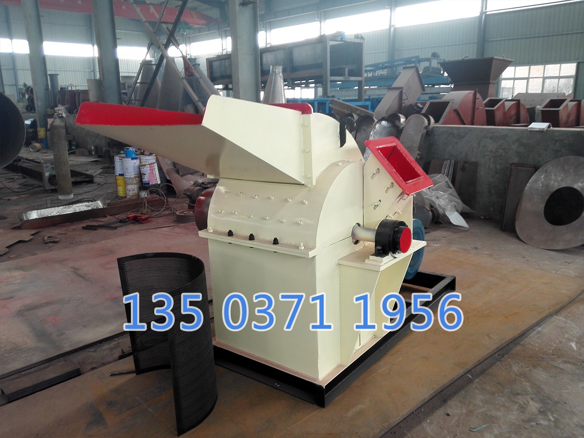 PTO驅(qū)動多功能碎木機