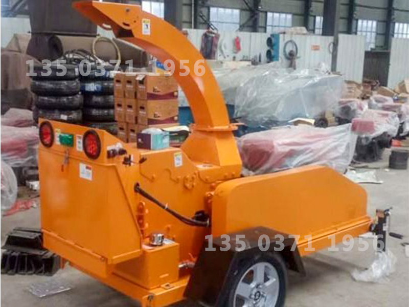 大功率樹(shù)枝粉碎機(jī)