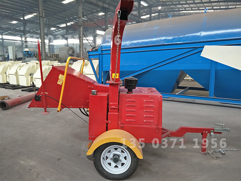 綠化樹(shù)枝粉碎機(jī)