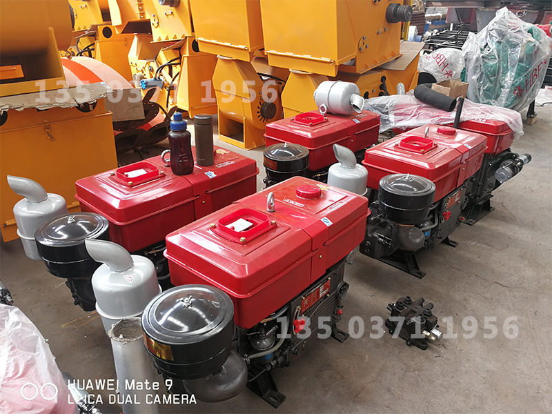 小型柴油動(dòng)力樹枝粉碎機(jī)