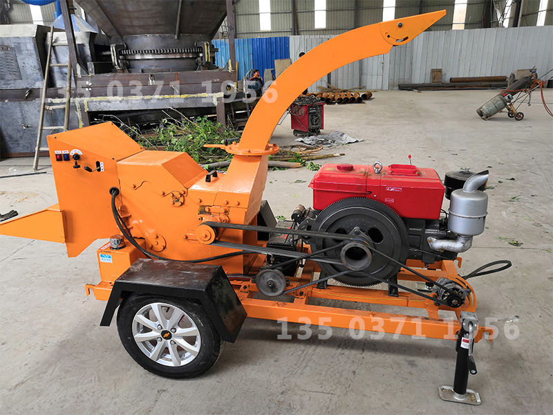 小型履帶樹枝粉碎機